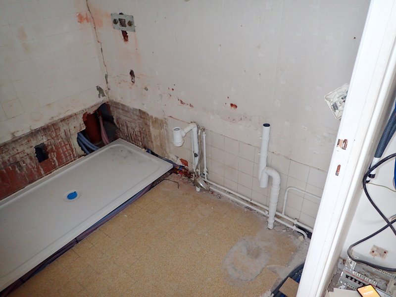 Et une salle de bain s'organise