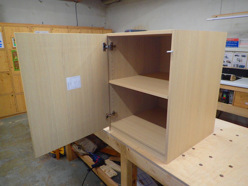 Module de gauche sous le bureau