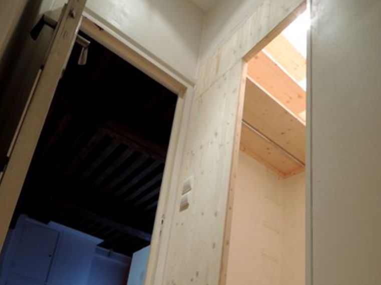 Transformation d'une alcôve en penderie