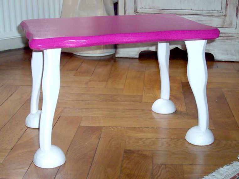 Une mini-table, pour les petits de 1 à 3 ans, toute douce.