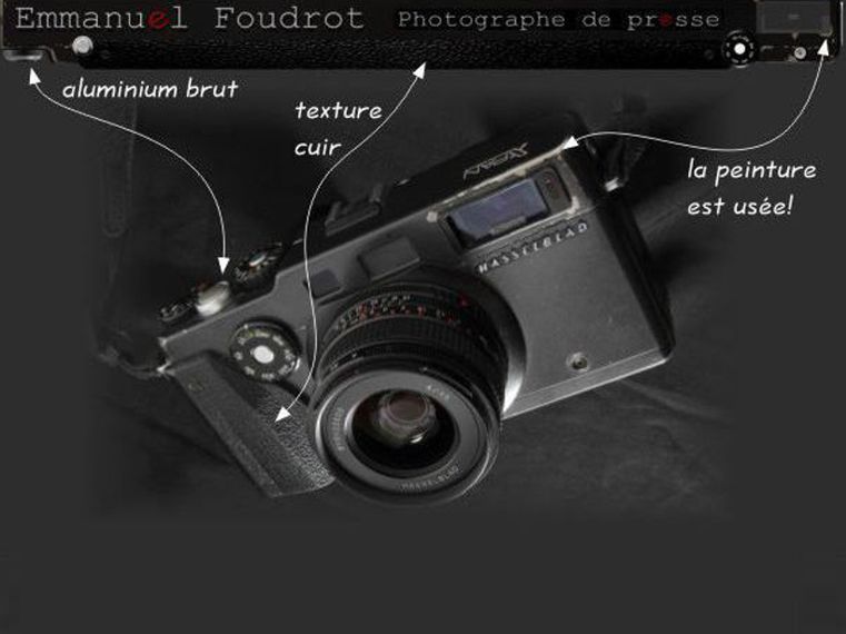 Inspiré de son premier appareil photo, un Hasselblad à forte valeur affective, le bandeau du site en reprend les éléments importants...