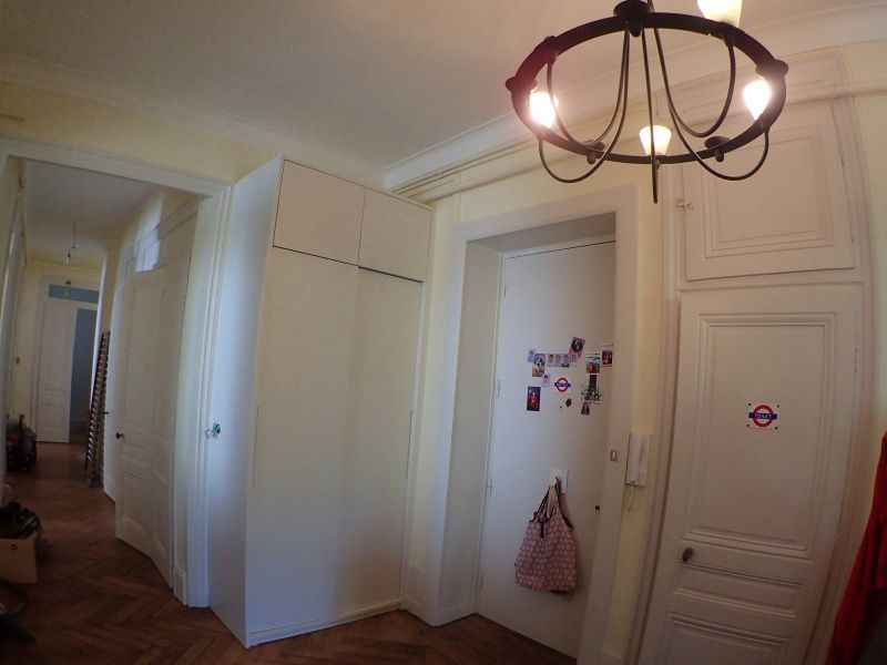 Haut meuble d'entrée avec portes coulissantes intégrées
